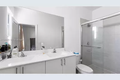 1757 SE 26th Ter, Homestead, FL 33035 - Photo 18