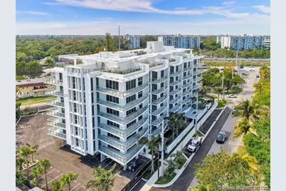 13800 Highland Dr #403, North Miami Beach, FL 33181 - Photo 2