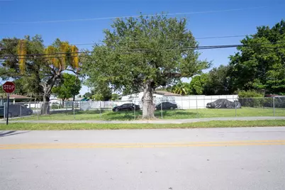 1990 NW 153rd St, Miami Gardens, FL 33054 - Photo 10