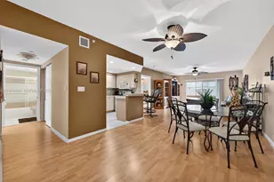 4401 Crystal Lake Dr, Deerfield Beach, FL 33064 - Photo 2