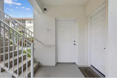 4401 Crystal Lake Dr #101, Deerfield Beach, FL 33064 - Photo 22