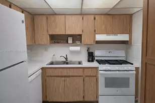 13020 SW 92nd Ave, Miami, FL 33176 - Photo 4