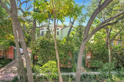 1720 Espanola Dr, Miami, FL 33133 - Photo 4