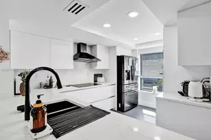 2723 NE 164th St, North Miami Beach, FL 33160 - Photo 2