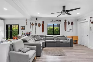 42 W 44th St, Hialeah, FL 33012 - Photo 10