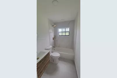 9520 SW 188th Ter, Cutler Bay, FL 33157 - Photo 8