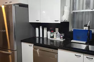 565 NW 54th St, Boca Raton, FL 33487 - Photo 8