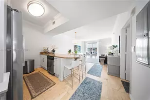 7290 SW 90th St, Miami, FL 33156 - Photo 1