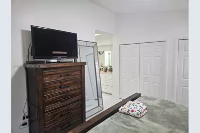17914 NW 66th Ct Cir, Hialeah, FL 33015 - Photo 20