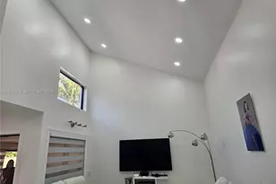 17914 NW 66th Ct Cir, Hialeah, FL 33015 - Photo 10