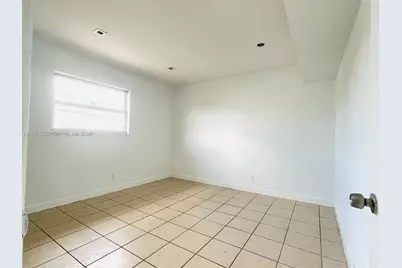 608 SW 16th Ave #B, Fort Lauderdale, FL 33312 - Photo 6