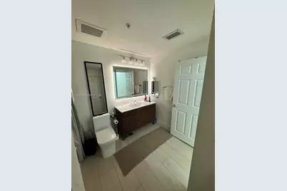 533 NE 3rd Ave #407, Fort Lauderdale, FL 33301 - Photo 8