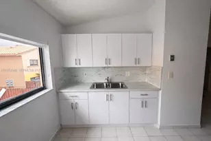 7891 W 29th Way, Hialeah, FL 33018 - Photo 6