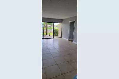1562 Lake Crystal Dr #C, West Palm Beach, FL 33411 - Photo 4