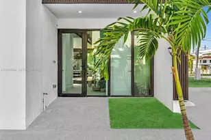 4648 SW 32nd Ave, Dania Beach, FL 33312 - Photo 8