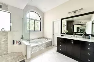 400 Alexandra Cir, Weston, FL 33326 - Photo 56