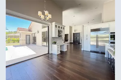 400 Alexandra Cir #0, Weston, FL 33326 - Photo 14