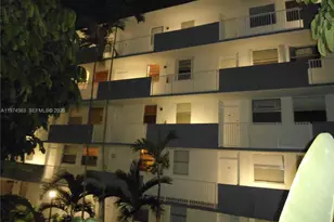 1801 S Treasure Dr, North Bay Village, FL 33141 - Photo 34