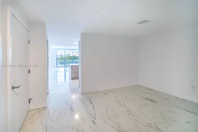 16385 Biscayne Blvd #417, North Miami Beach, FL 33160 - Photo 12
