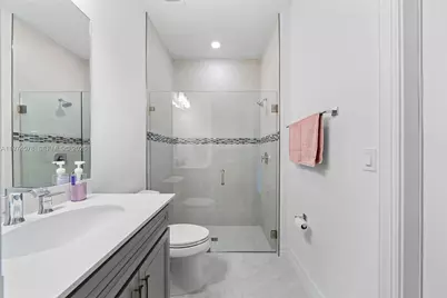 2715 Primrose Pl, Oakland Park, FL 33309 - Photo 26