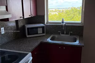 1801 S Treasure Dr, North Bay Village, FL 33141 - Photo 38