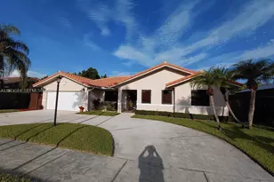 15630 SW 146th Ave, Miami, FL 33177 - Photo 2