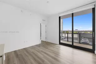 101 Diplomat Pkwy, Hallandale Beach, FL 33009 - Photo 4