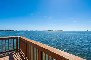 7845 NE Bayshore Ct, Miami, FL 33138 - Photo 4