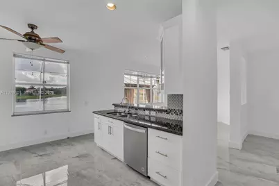 659 Vista Meadows Dr, Weston, FL 33327 - Photo 14