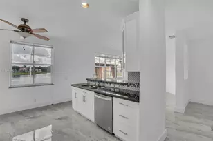 659 Vista Meadows Dr, Weston, FL 33327 - Photo 14