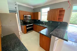 13851 SW 38th Ln, Miami, FL 33175 - Photo 6