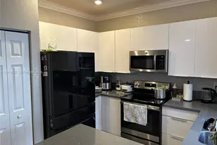 10371 West 33rd Ct, Hialeah, FL 33018 - Photo 6