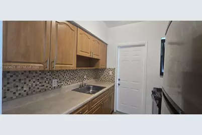 8430 Harding Ave #3, Miami Beach, FL 33141 - Photo 16