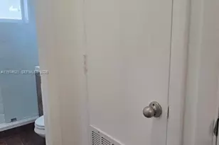 8430 Harding Ave, Miami Beach, FL 33141 - Photo 26