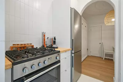 750 Espanola Way #6, Miami Beach, FL 33139 - Photo 4