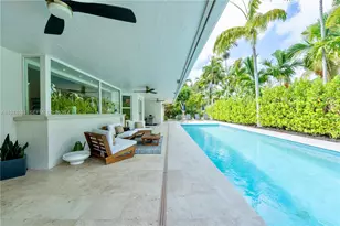 10461 SW 121st St, Miami, FL 33176 - Photo 36