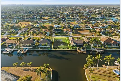 2623 SW 35th Ln, Cape Coral, FL 33914 - Photo 12