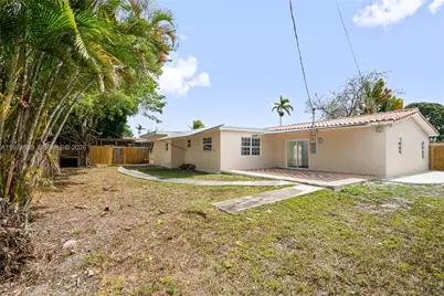 1381 W 63rd St, Hialeah, FL 33012 - Photo 60