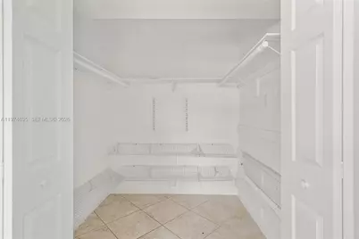 1381 W 63rd St, Hialeah, FL 33012 - Photo 20