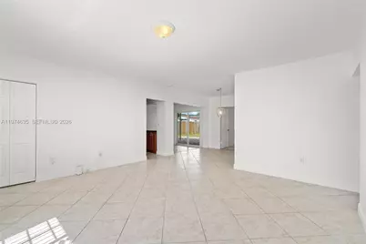 1381 W 63rd St, Hialeah, FL 33012 - Photo 12