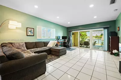 6225 NW 190th Ter, Hialeah, FL 33015 - Photo 6