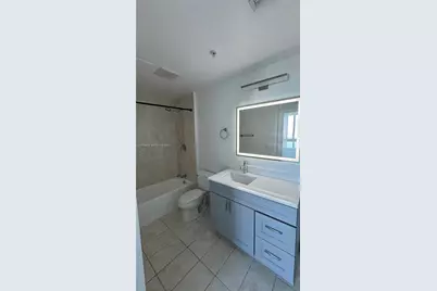 1900 N Bayshore Dr #4112, Miami, FL 33132 - Photo 32