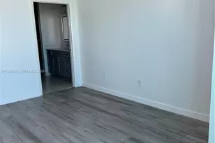 1900 N Bayshore Dr, Miami, FL 33132 - Photo 26