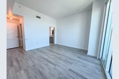 1900 N Bayshore Dr #4112, Miami, FL 33132 - Photo 18