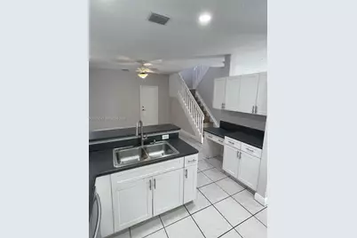 3720 Westminster St #3720, Hollywood, FL 33021 - Photo 4