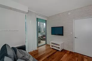 90 SW 3rd St, Miami, FL 33130 - Photo 14