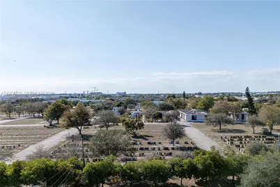 10181 NW 27th St, Doral, FL 33172 - Photo 12