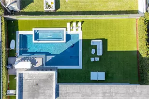 10181 NW 27th St, Doral, FL 33172 - Photo 4