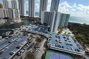 300 Bayview Dr, Sunny Isles Beach, FL 33160 - Photo 4