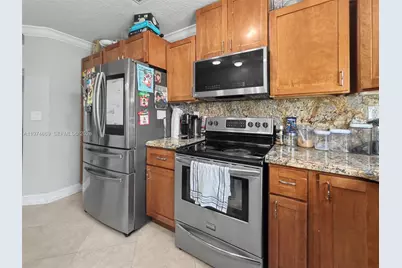 12689 NW 10th Way, Miami, FL 33182 - Photo 10